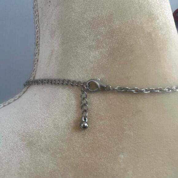 Fashion Silvertone‎ Heart Statement Necklace - Picture 4 of 4